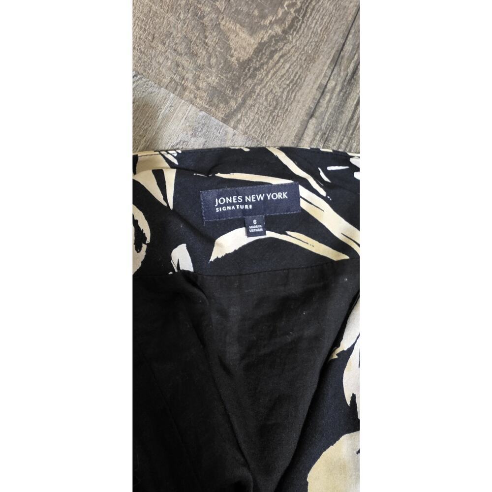 Jones New York Signature Size 6 Tiered Skirt Navy and Beige Floral Motif lined - Picture 3 of 11